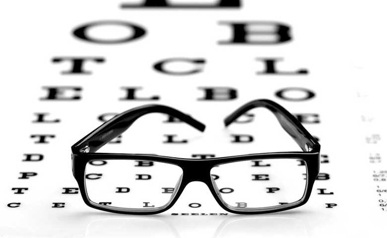 眼睛视力不好吃什么保健品能快速提高视力？